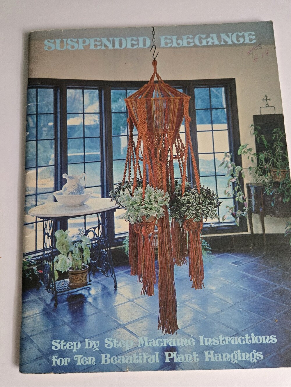 Suspended Elegance by Kristi Carlson Craft Book Vtg Macrame